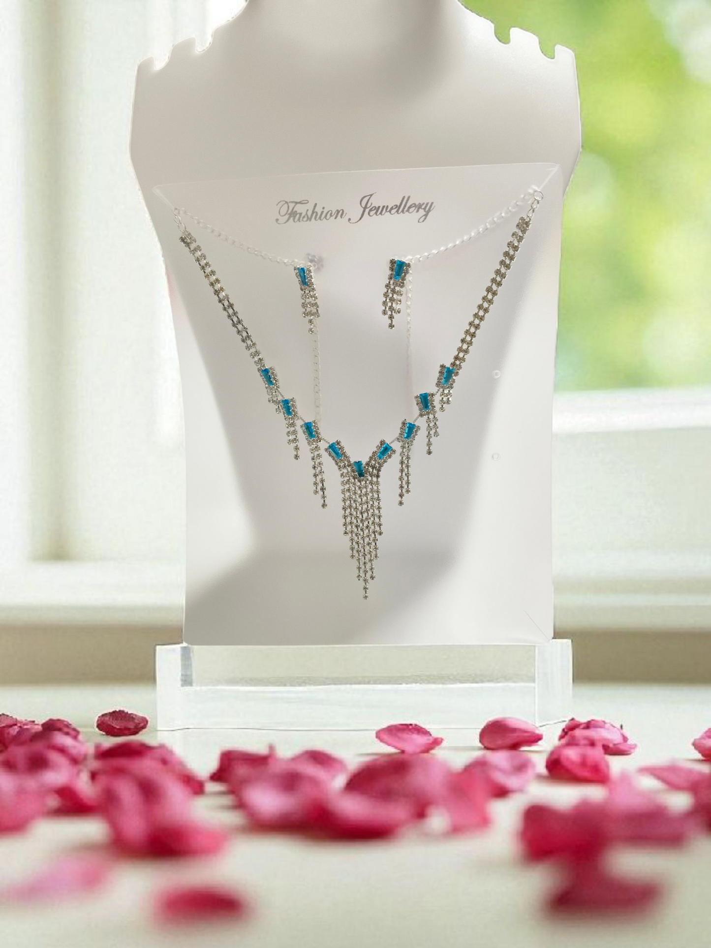 Blue Stone Diamond Necklace Set